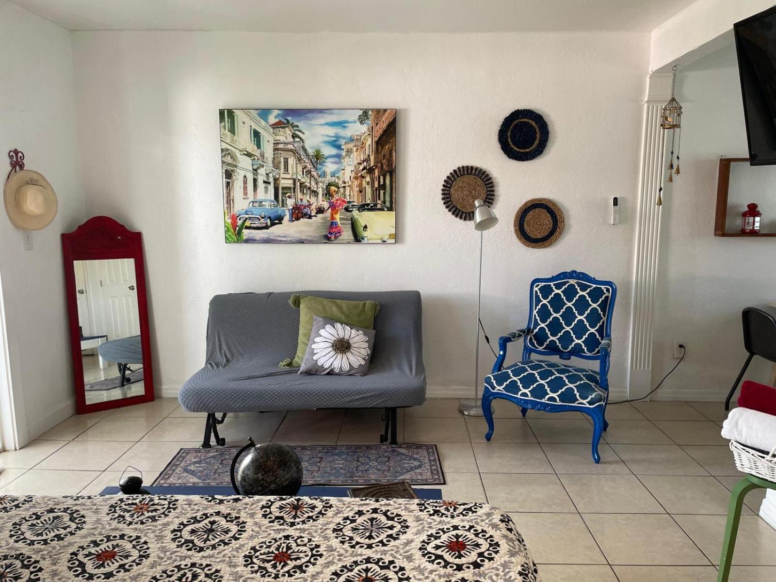 Cozy Near Coconut Grove - 7c