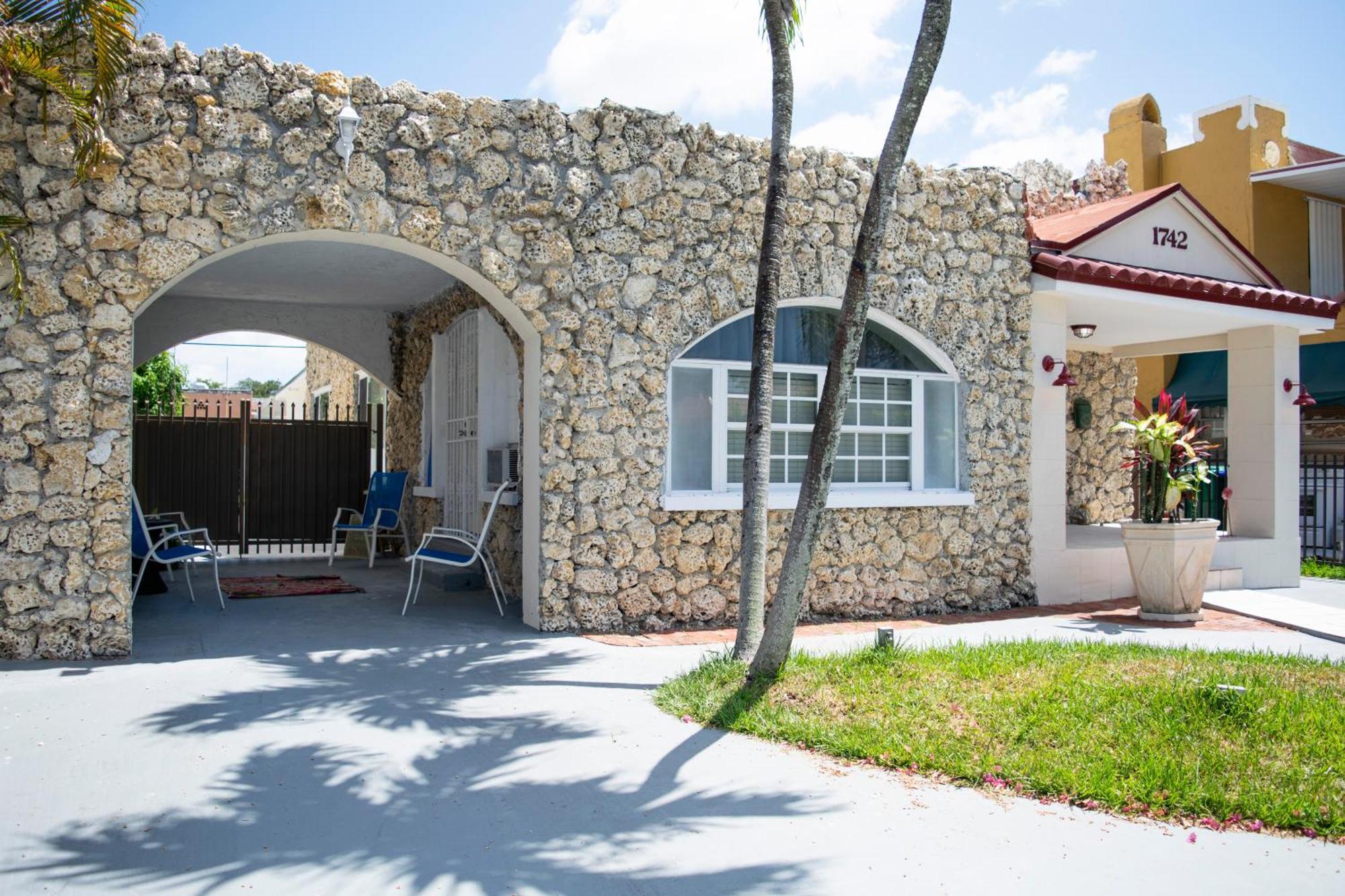 Relax And Unwind In Little Havana * Miami