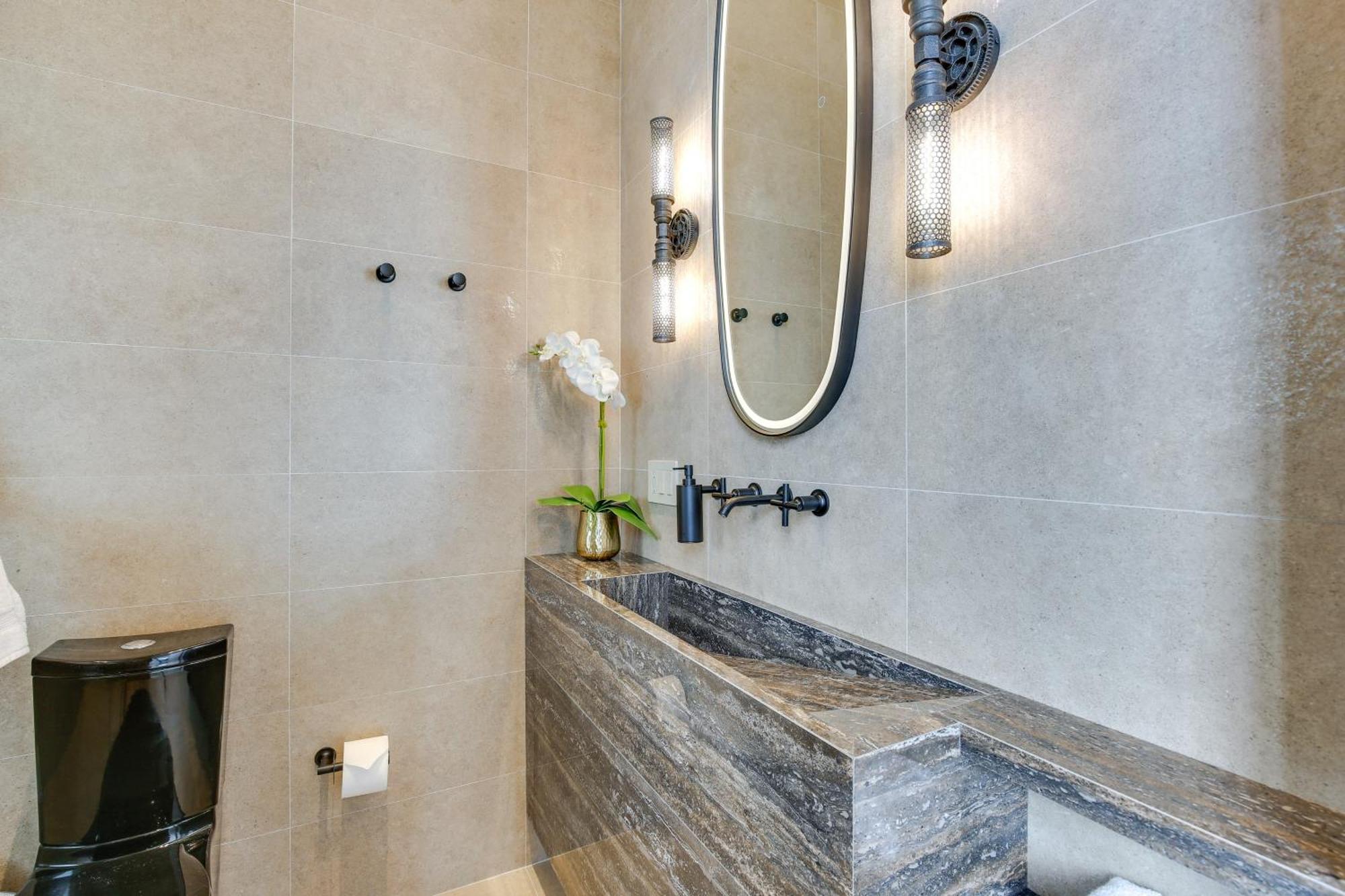 Wynwood Condo, Walk To Restaurants And Nightclubs! Apartment *