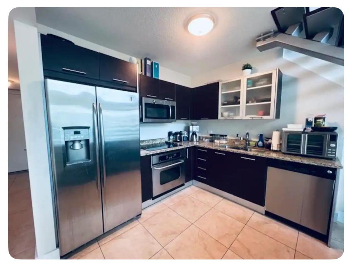 2 Story Loft Downtown Apartamento