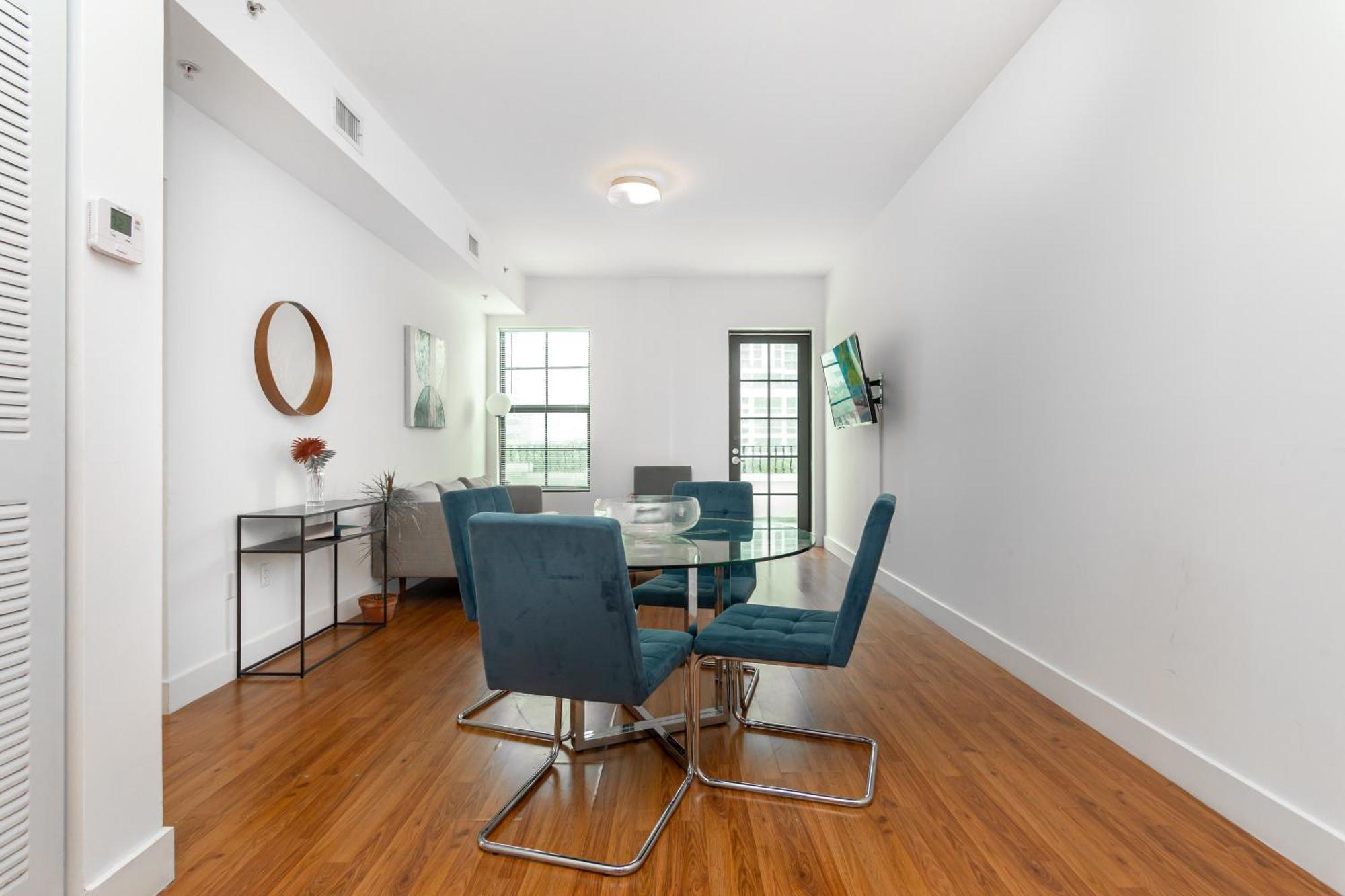 Downtown 2 Bedroom Apartment
