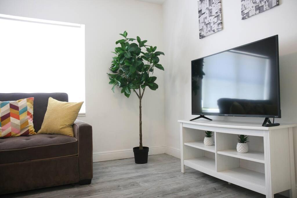 Apartment B05 Nicest 1 Bedroom In Midtown Miami