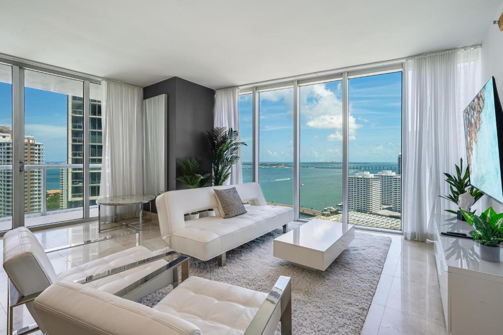 Apartment Icon Brickell Miami- 2 Bedroom With And Water Views! *