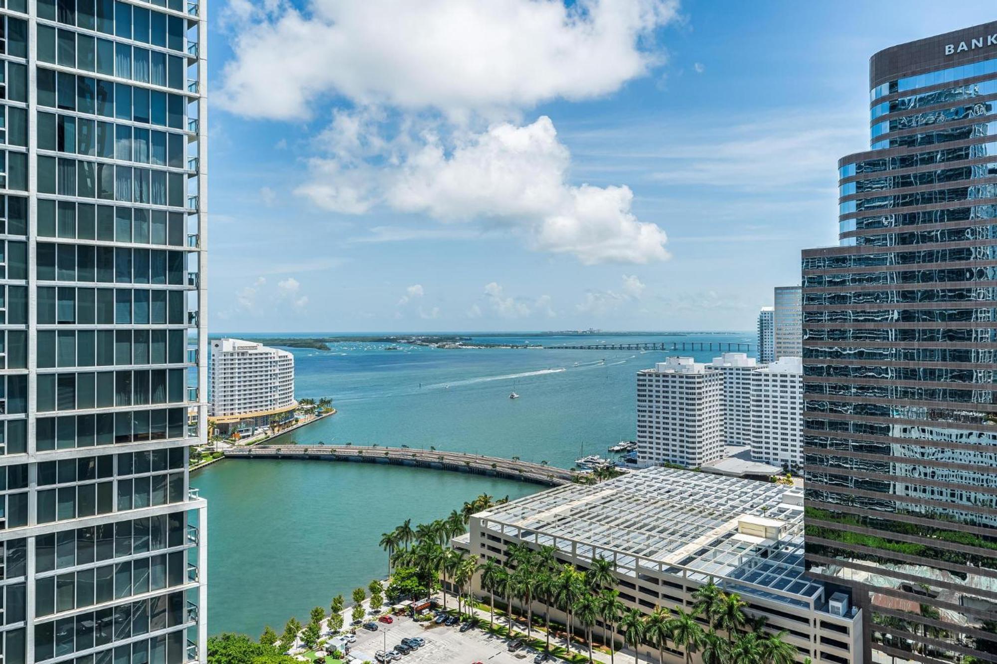 Icon Brickell Miami- 2 Bedroom With And Water Views! * Miami