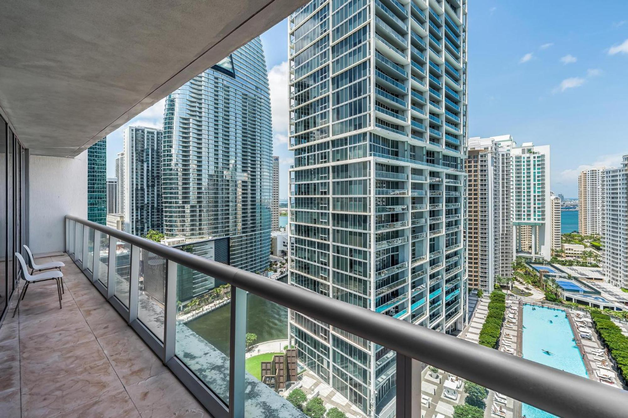 Icon Brickell Miami- 2 Bedroom With And Water Views! Apartment