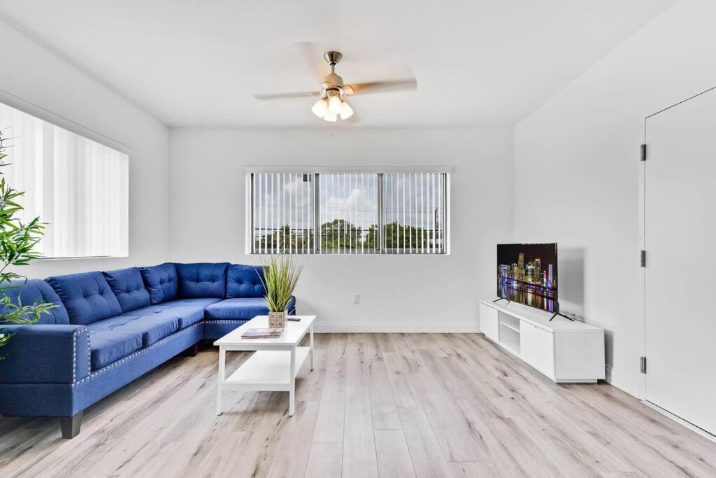 Stylish Lux 5 Min Walking To Design District 7 Miami