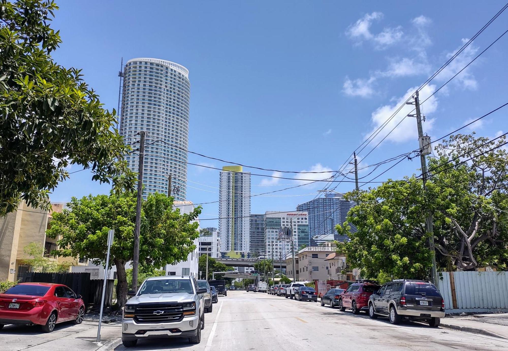 Tropical 1br Tropical Getaway Mins To Brickell Apartment *