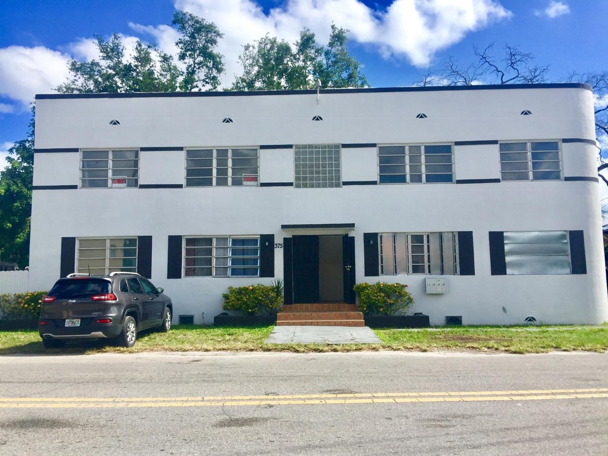 1br Apt W Free Parking And Wifi *