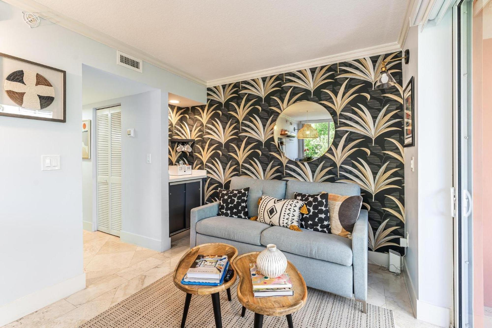 Apartment The Palms Coconut Grove 1 Bedroom Includes Parking Miami