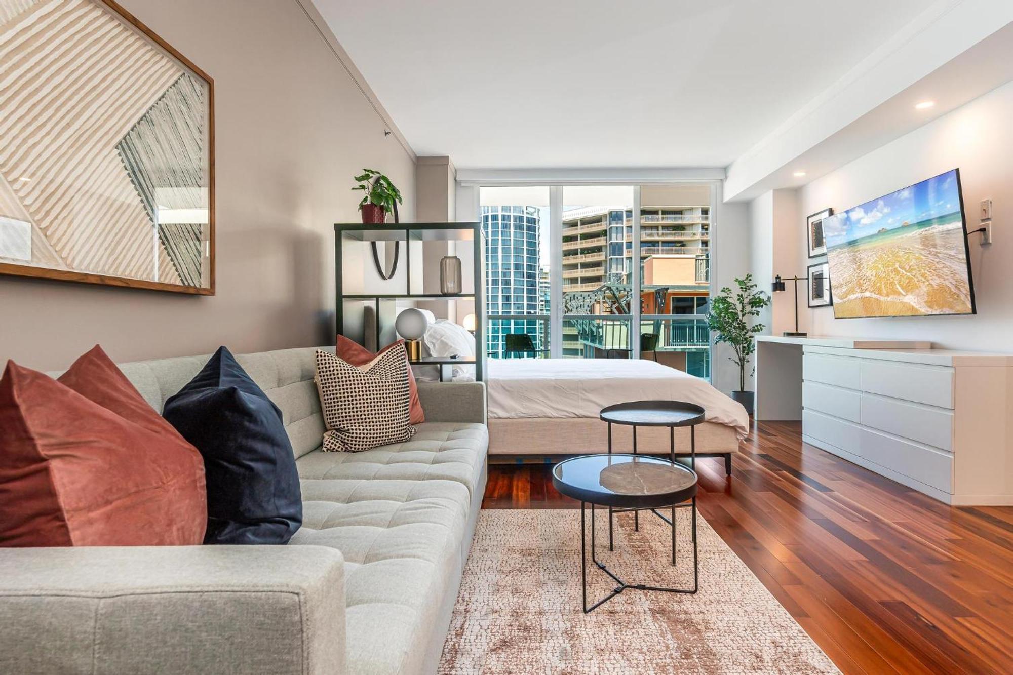 Renovated Coconut Grove Includes Parking * Miami