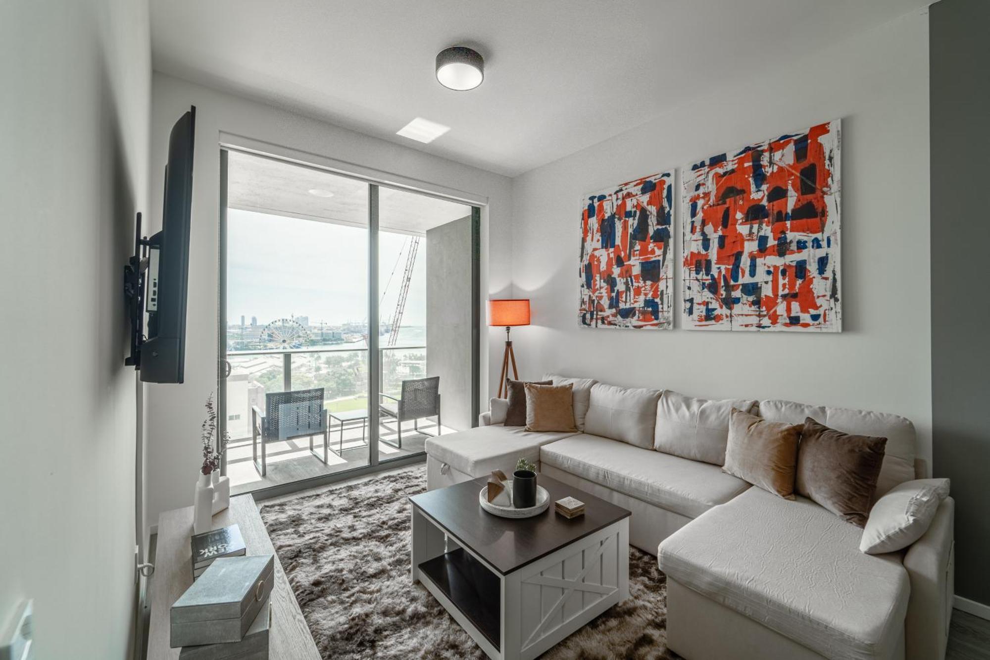 New Dawn Apartment *