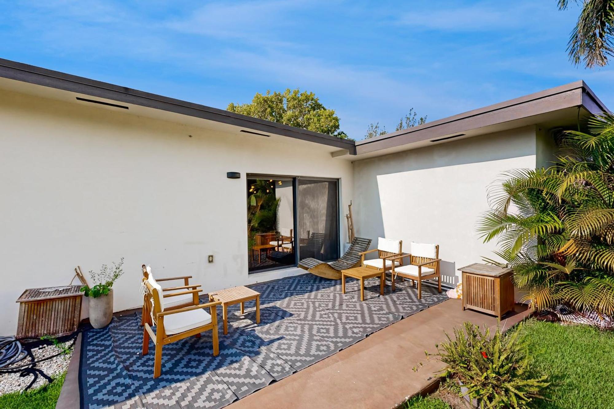 Mid-century Modern Oasis Casa de férias Miami