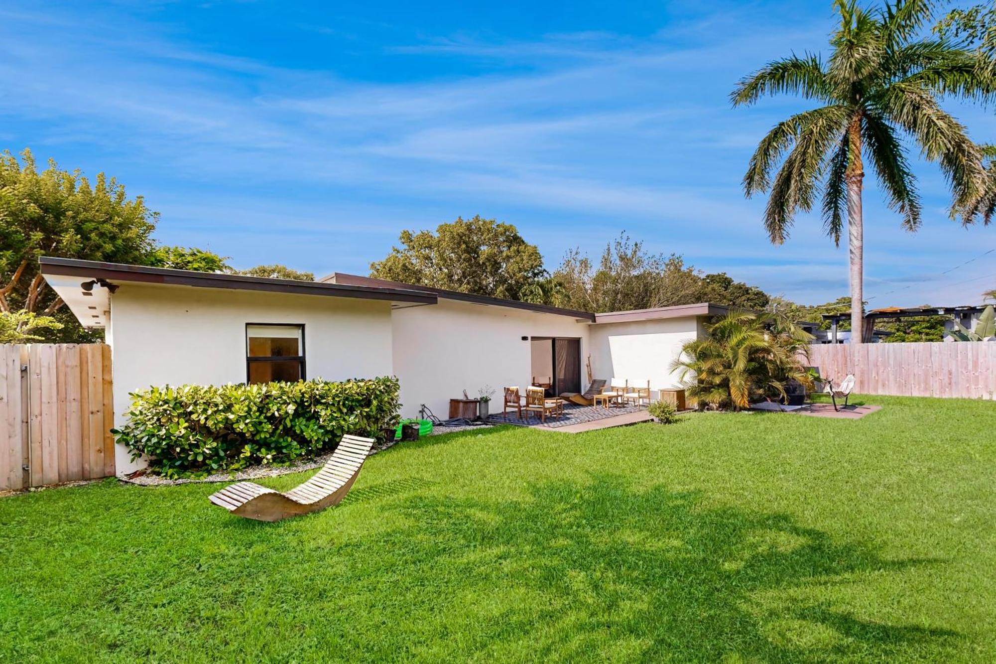 Casa de férias Mid-century Modern Oasis *