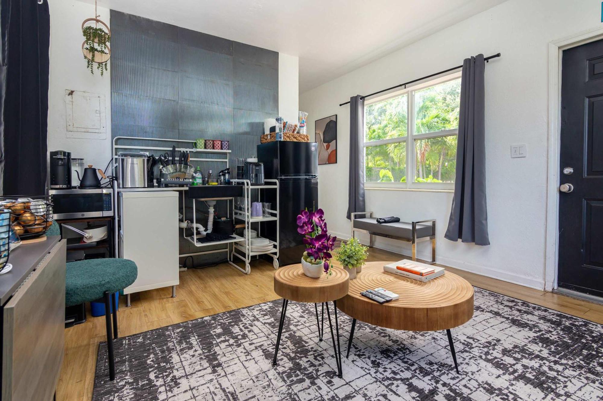 Serene Retreat, Ideal For Couples & Solo * Miami