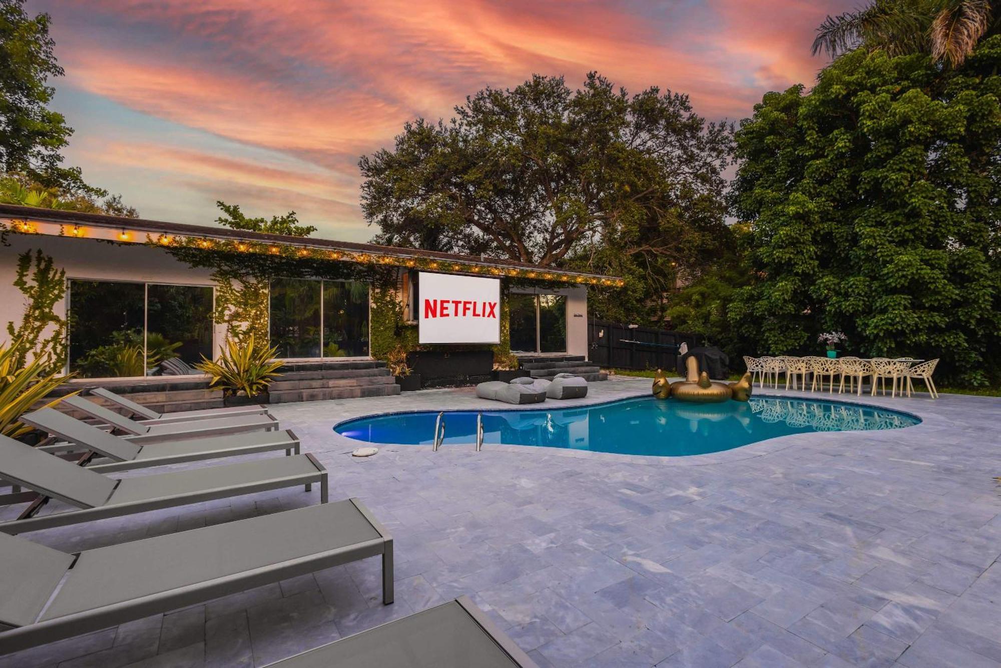New Jungle Paradise Heated Pool Bbq Soccer