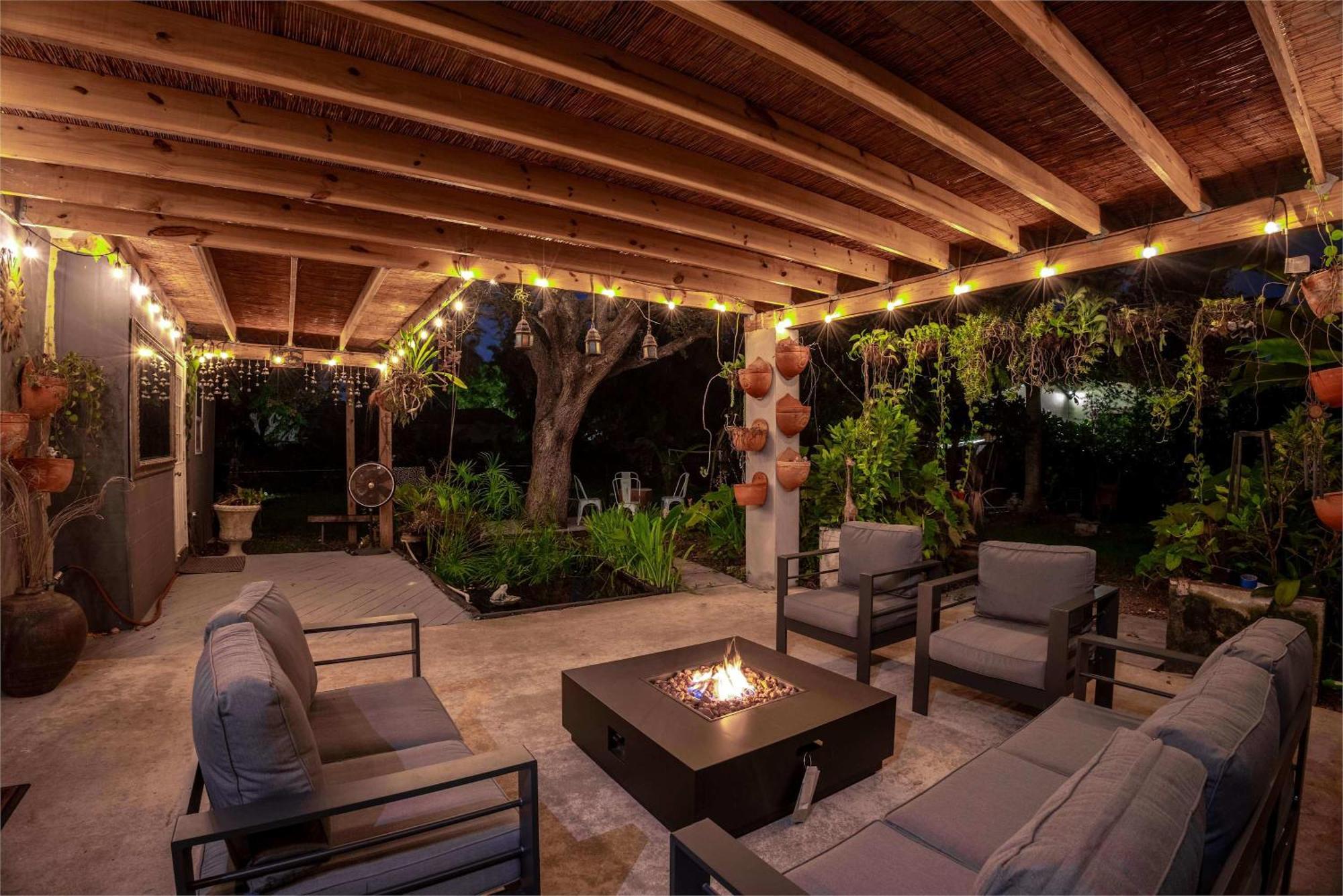 New Jungle Paradise Heated Pool Bbq Soccer *