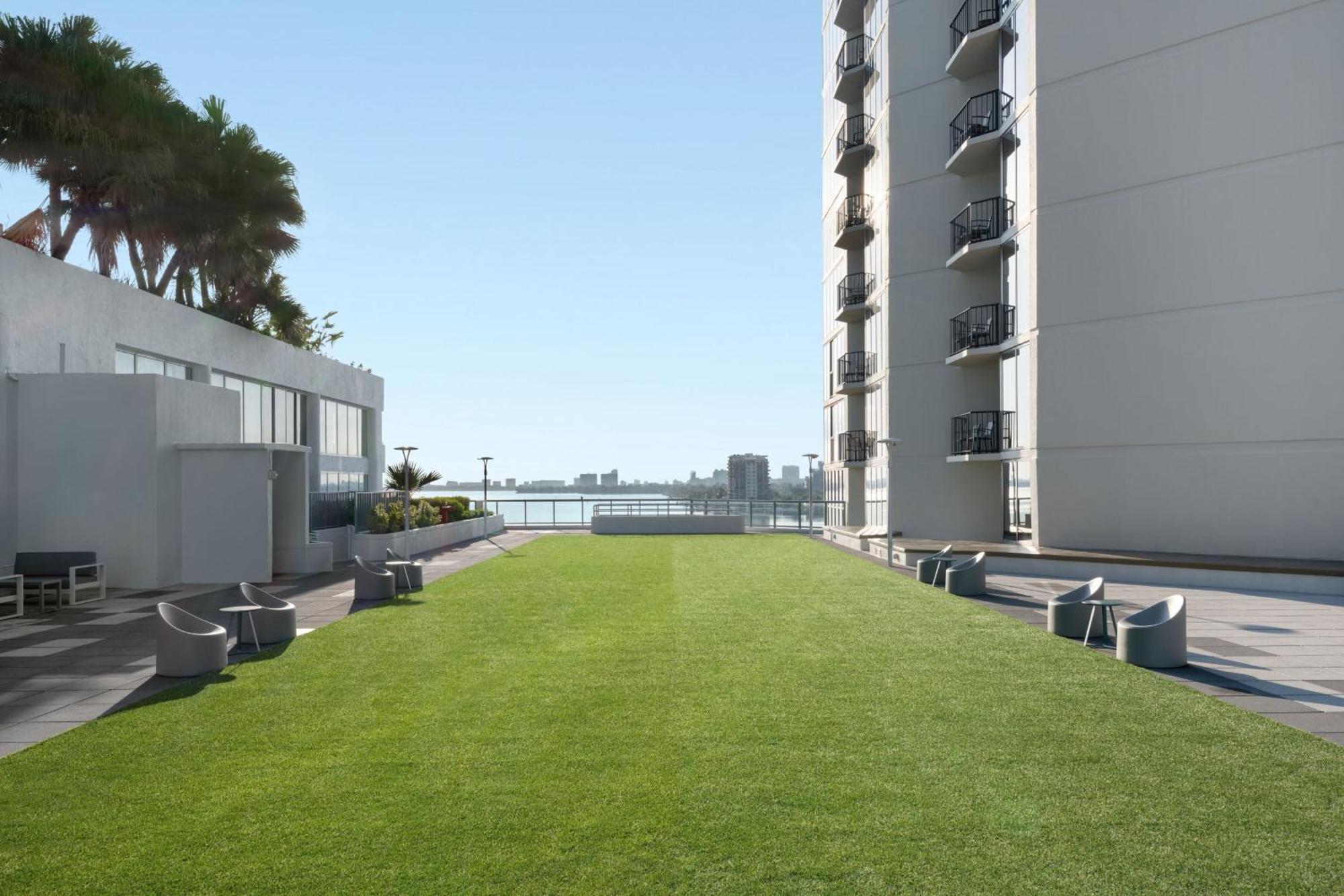 Marriott Biscayne Bay