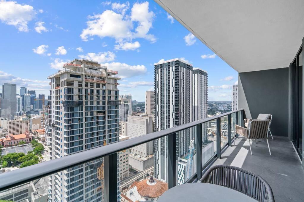 Apartment New Luxury At Downtown Miami