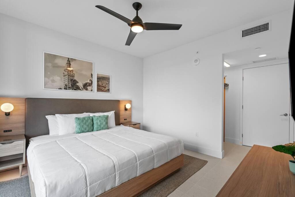 New Luxury At Downtown Apartment Miami
