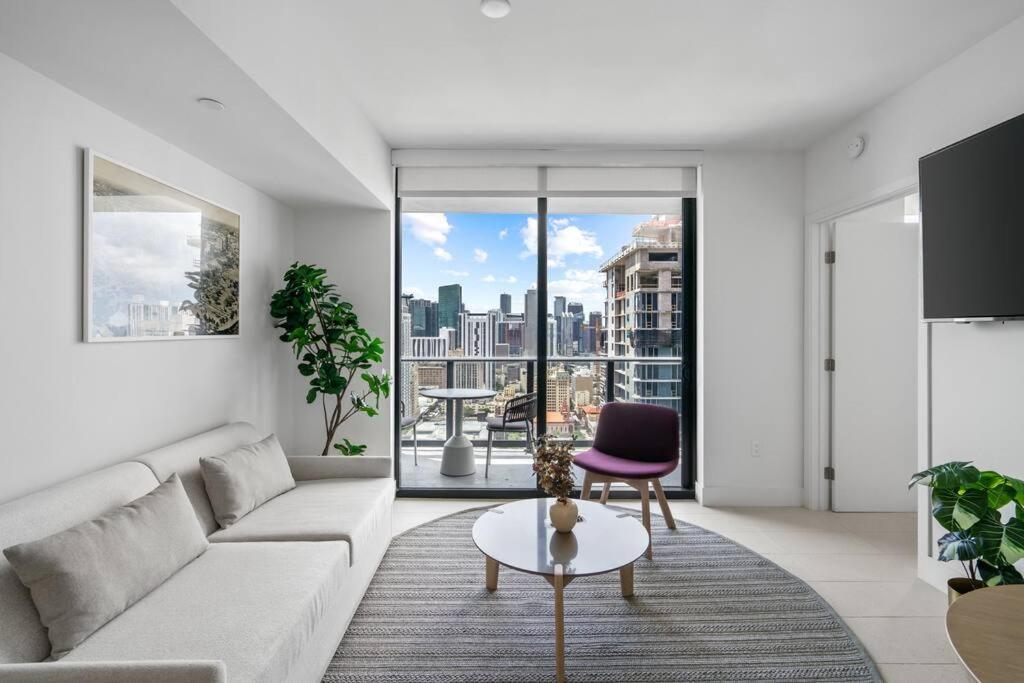 Apartment New Luxury At Downtown