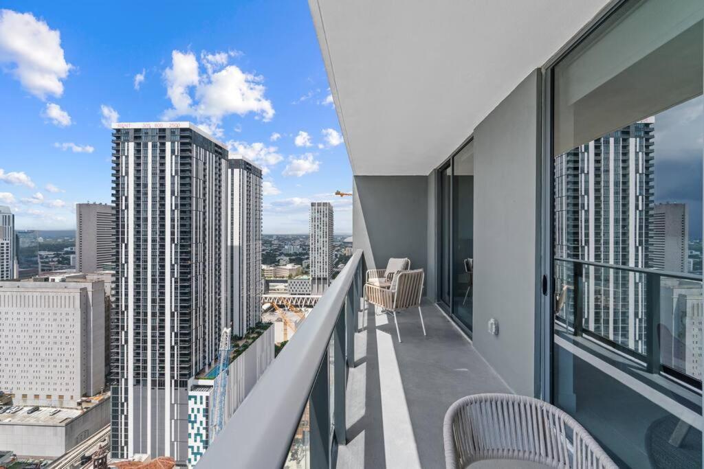 Apartment New Luxury At Downtown Miami