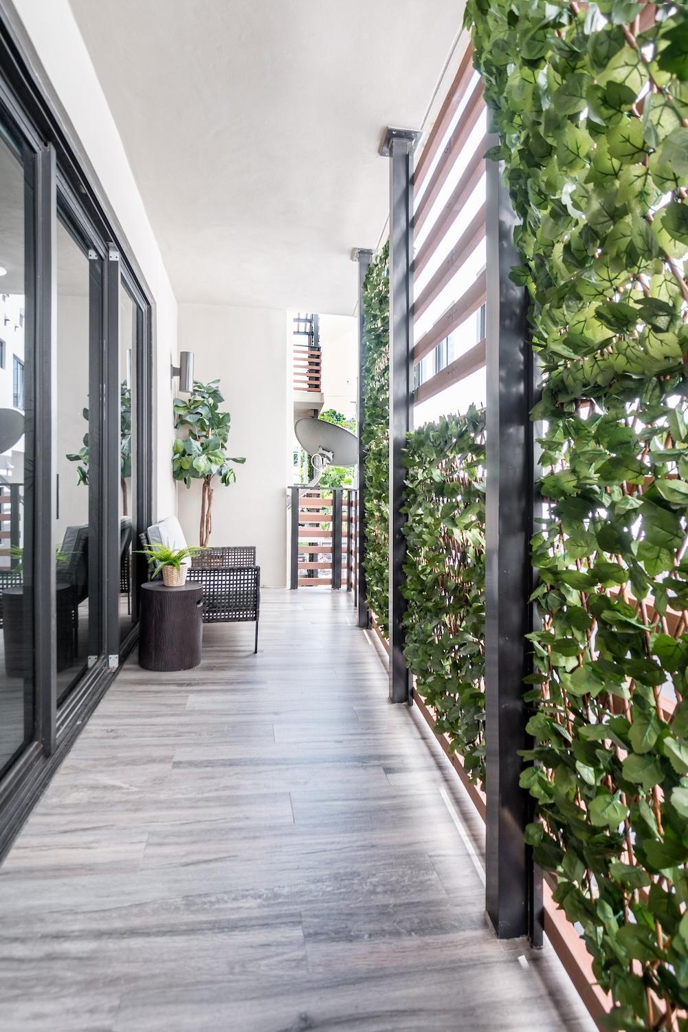 Stylish 2br With Private Balcony Apartment