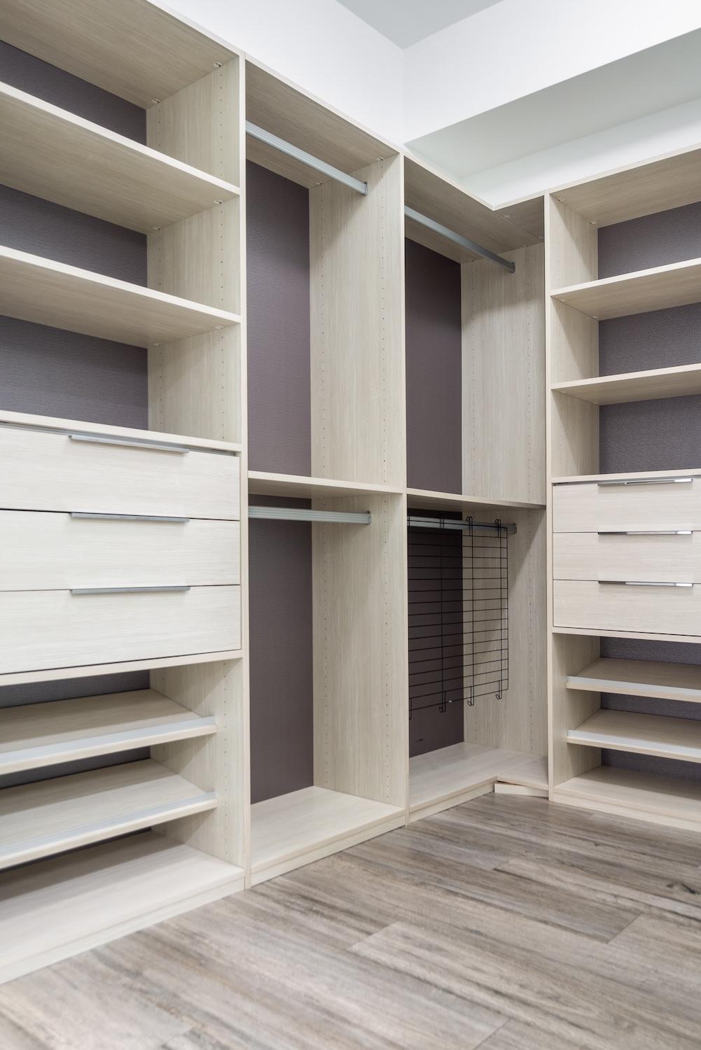 Stylish 2br With Private Balcony Apartment *