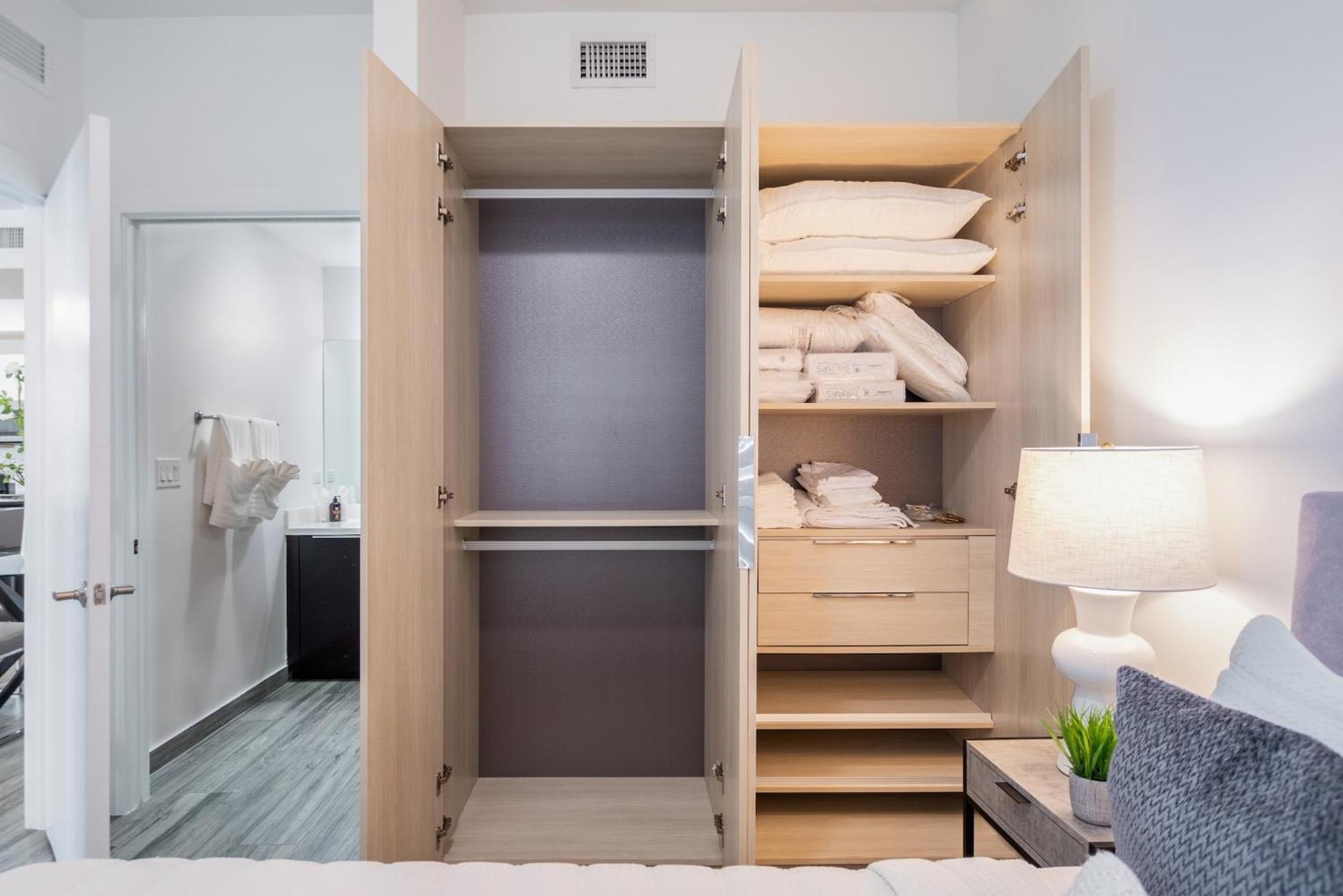 Stylish 2br With Private Balcony * Miami