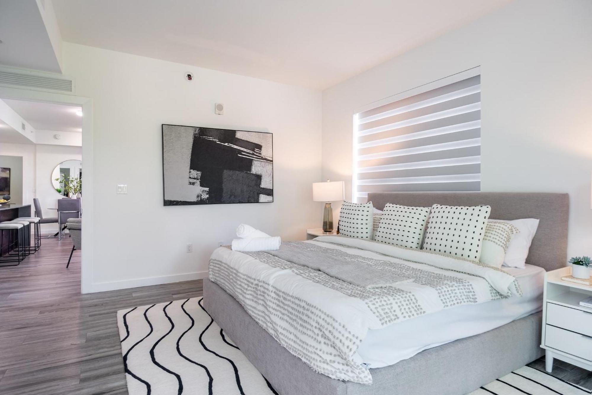 Apartment Stylish 2br With Private Balcony Miami