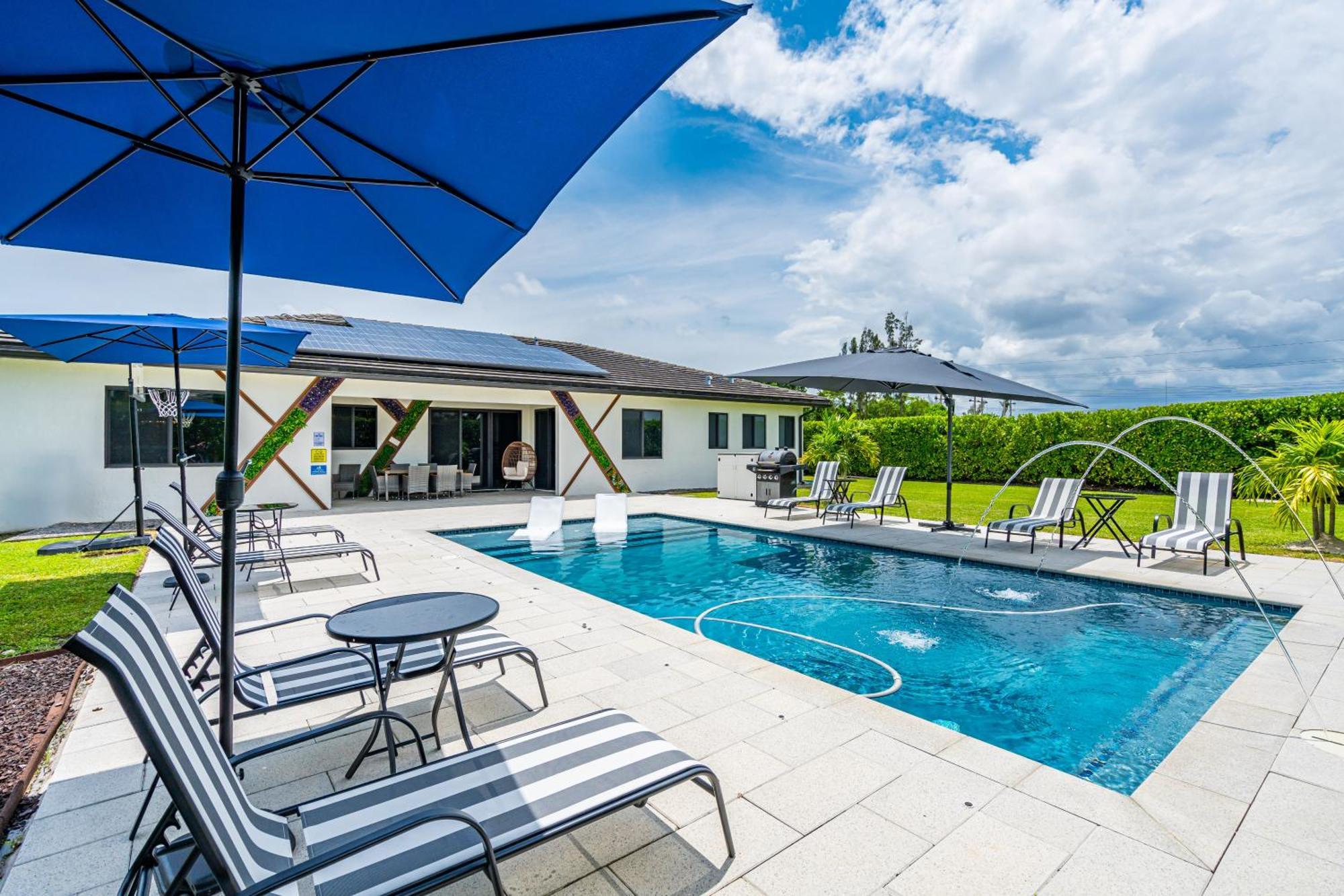 The Luxe Retreat Holiday home