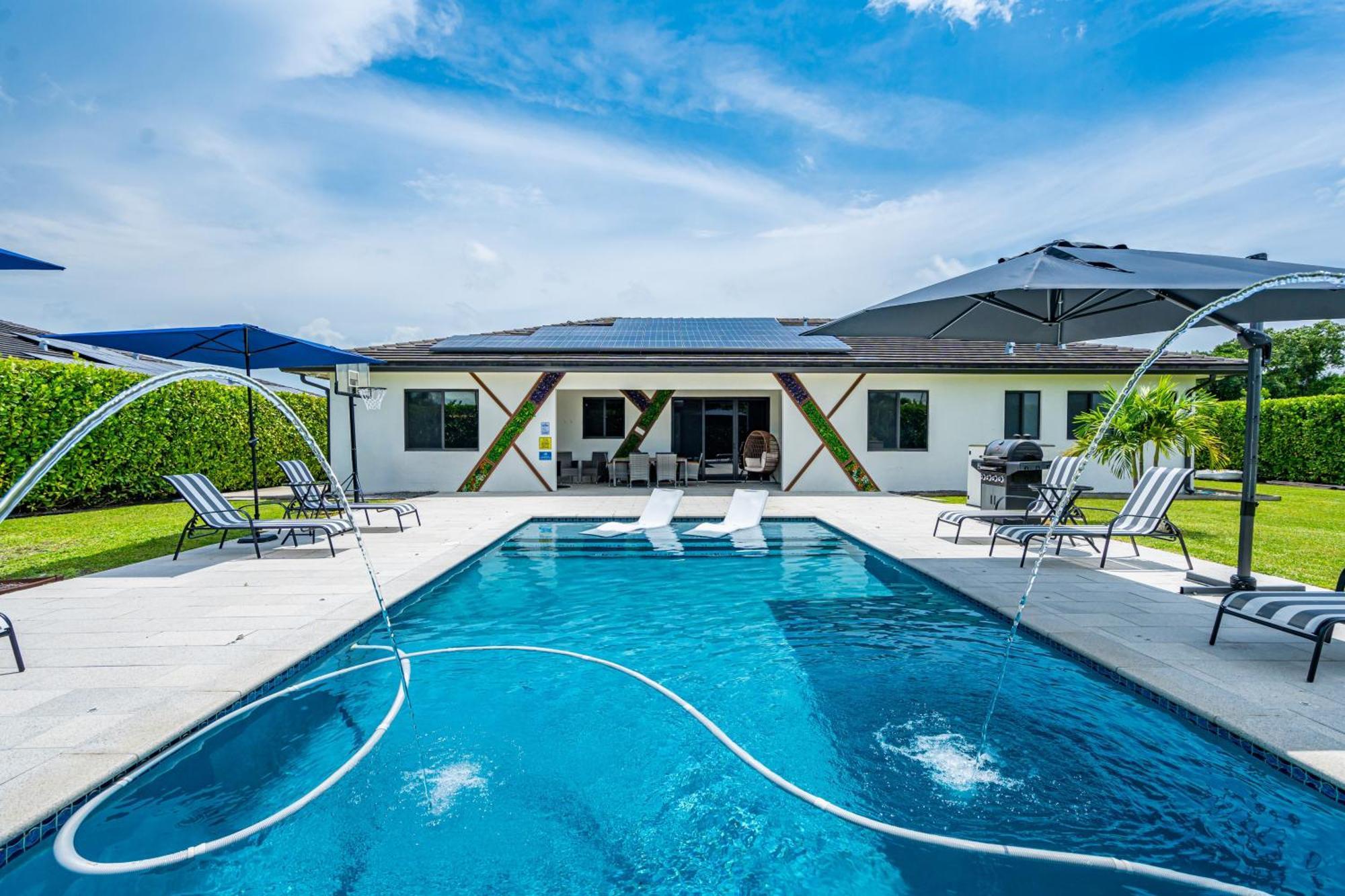 The Luxe Retreat Holiday home *