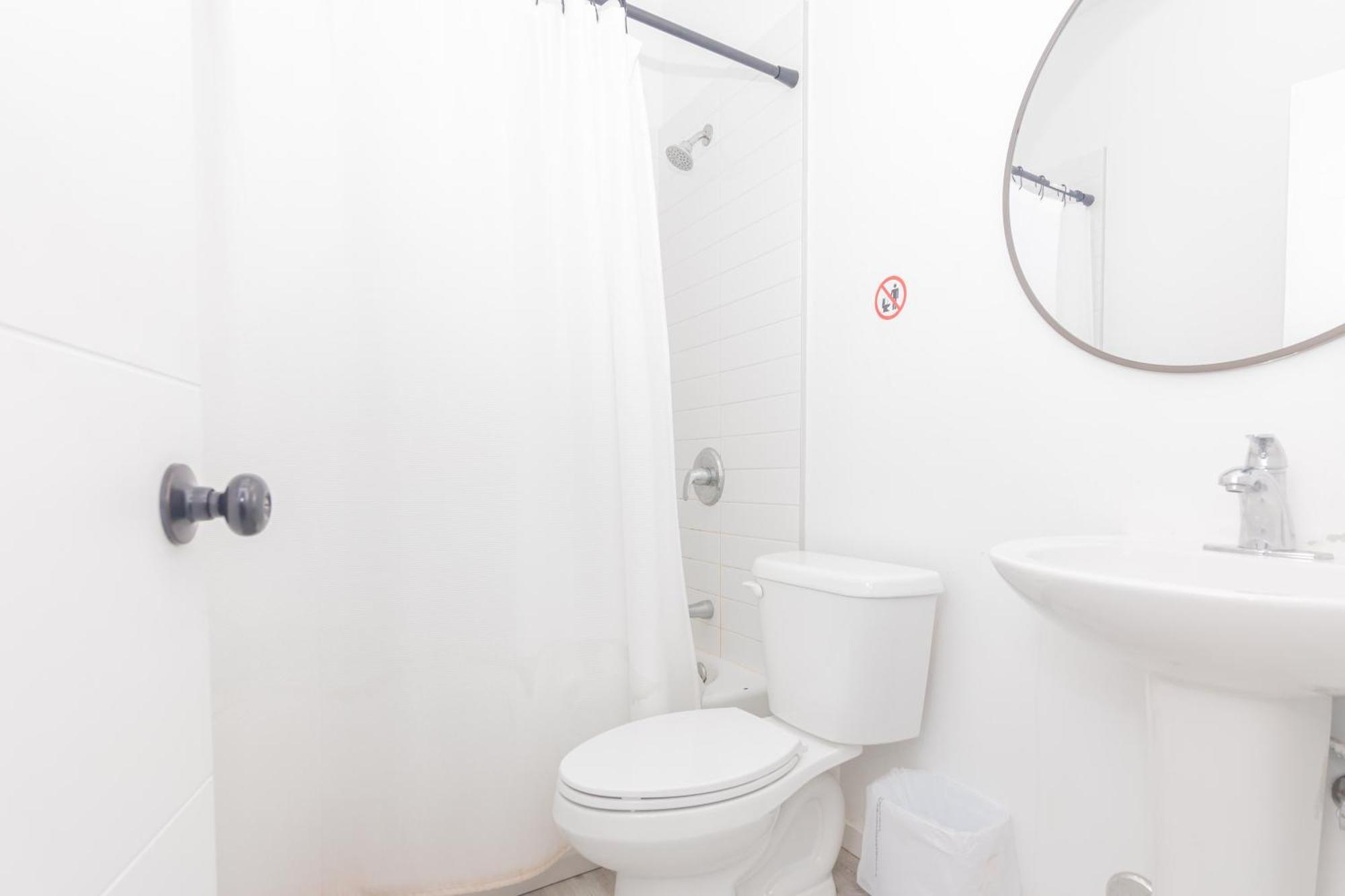 1 Bedroom - Midtown