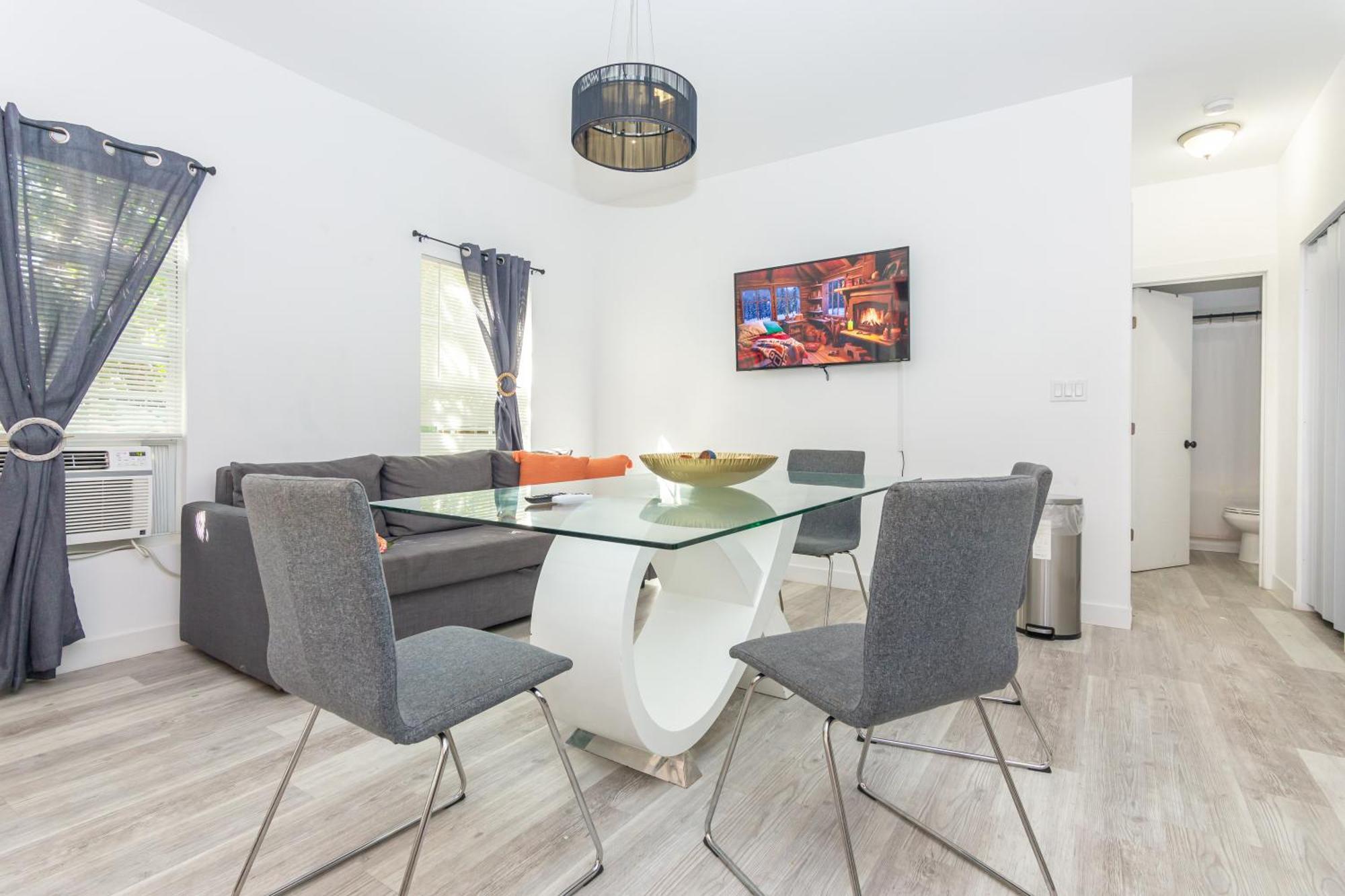Apartment 1 Bedroom - Midtown