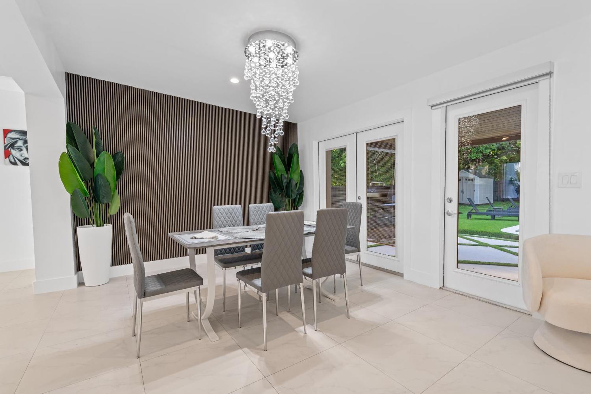 - Your Exclusive Luxury Escape With Private Pool And Mini Golf * Miami