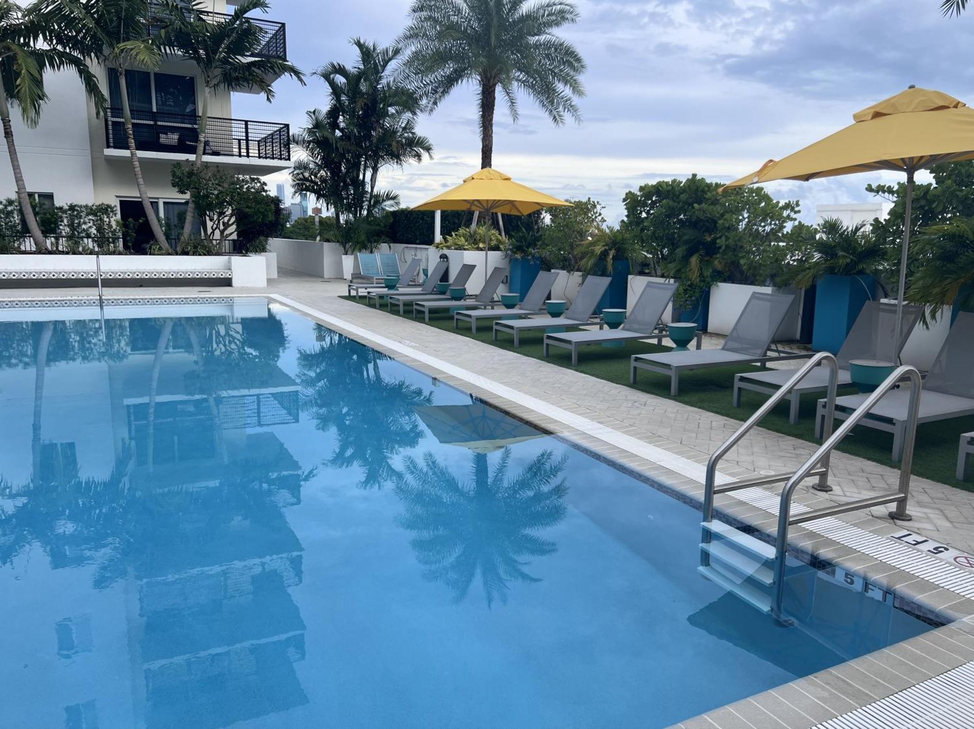 Homestay Master Bed In Calle Ocho