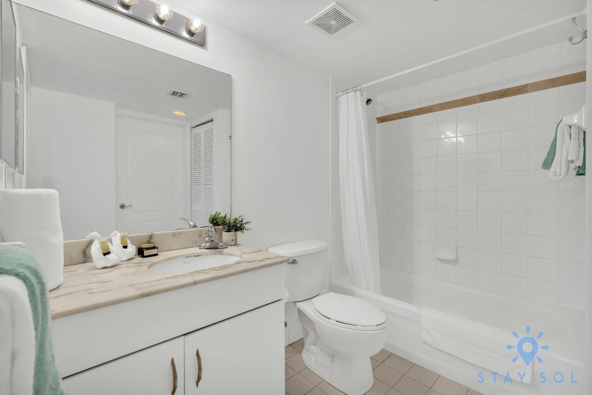 Beautiful 1br With Amenities *