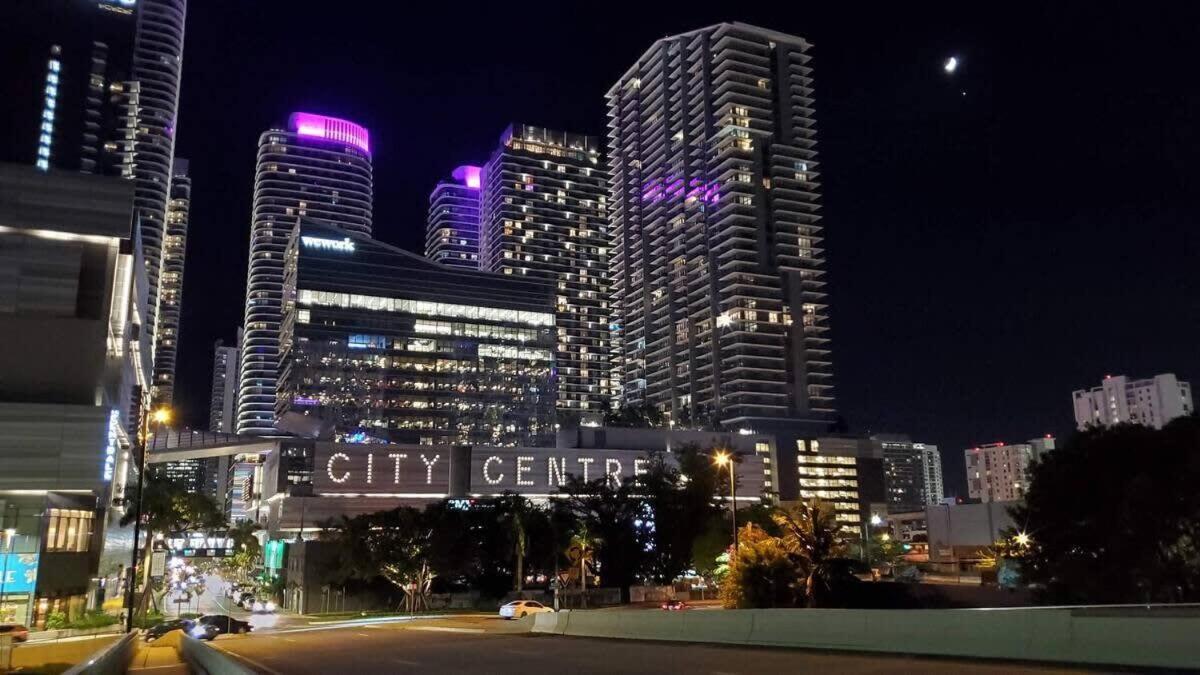 Confortable With Pool And Gym Miami