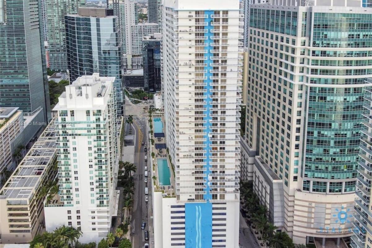 Confortable With Pool And Gym Miami