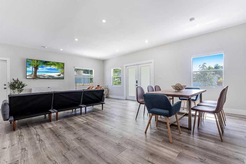 Holiday home Modern Unit 1 - Close To South & Airport