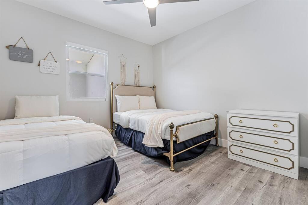 Modern Unit 1 - Close To South & Airport Holiday home Miami