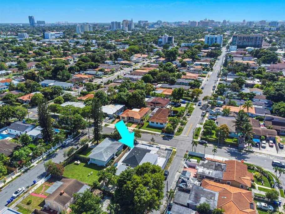 Modern Unit 1 - Close To South & Airport * Miami
