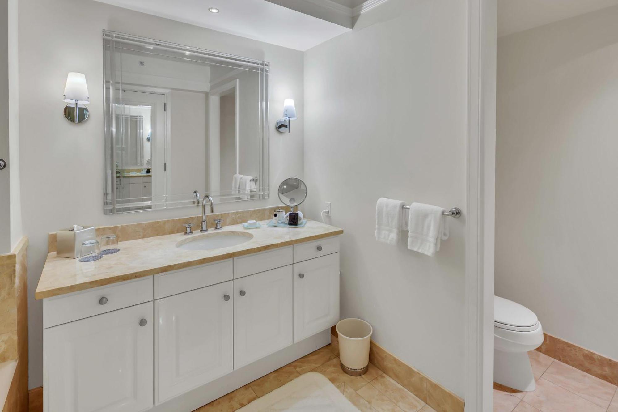 Amazing Private In Four Seasons Residences Brickell! Apartment *