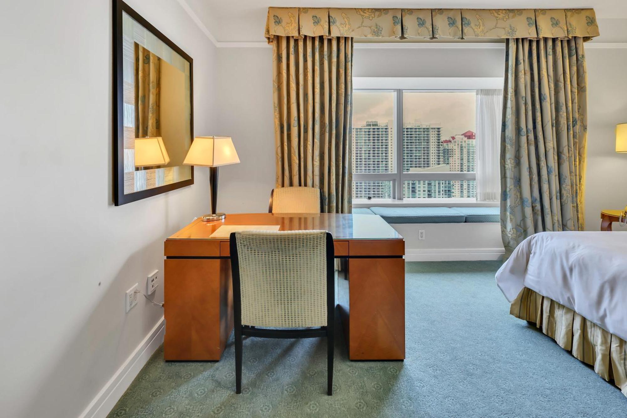 Amazing Private In Four Seasons Residences Brickell!