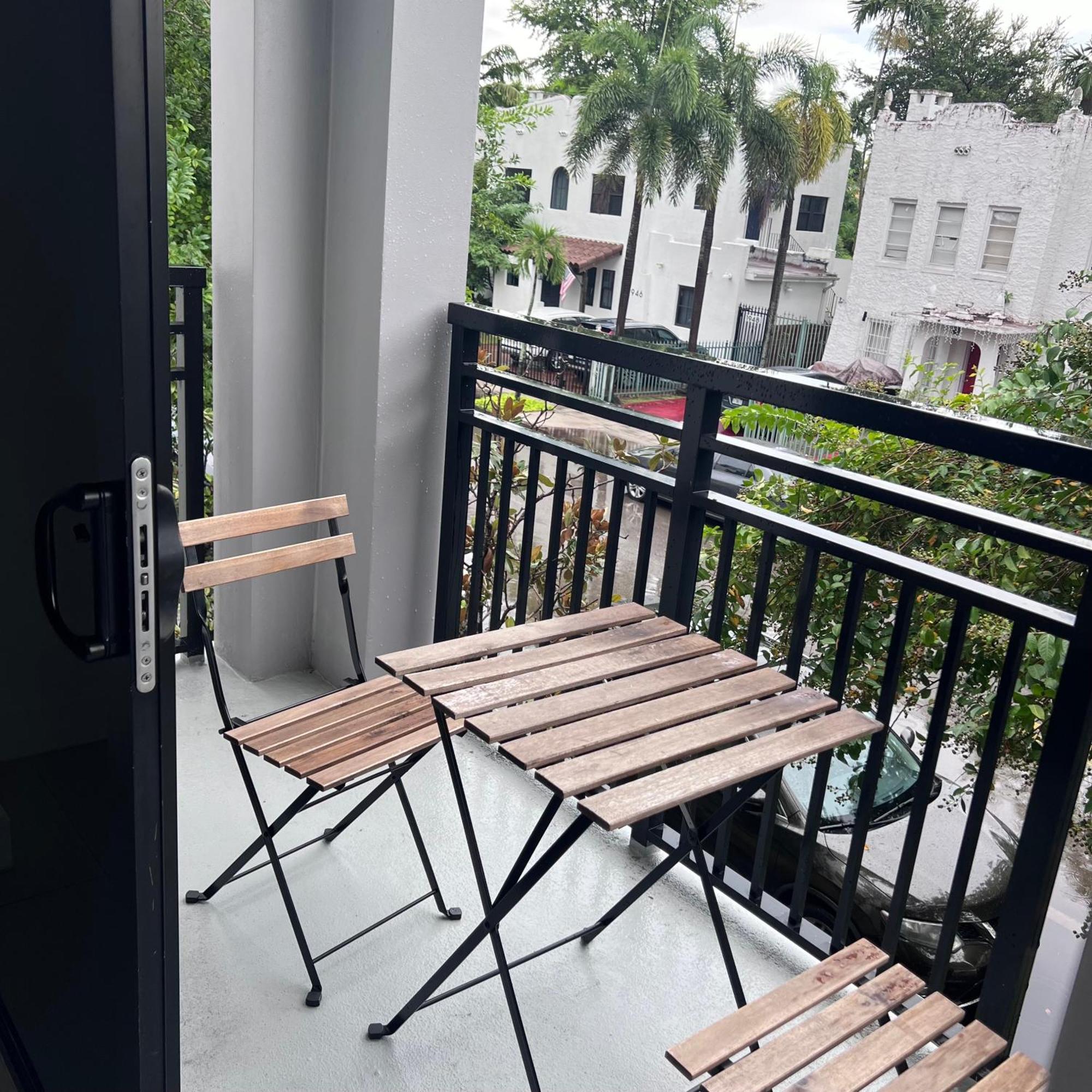 Master Bed In Calle Ocho Homestay *