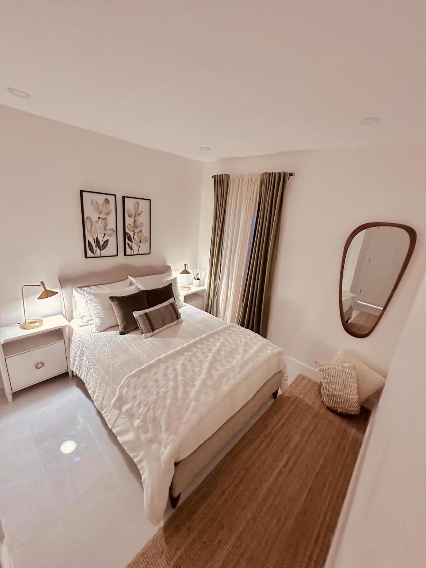Holiday home Getaway For Large Parties *