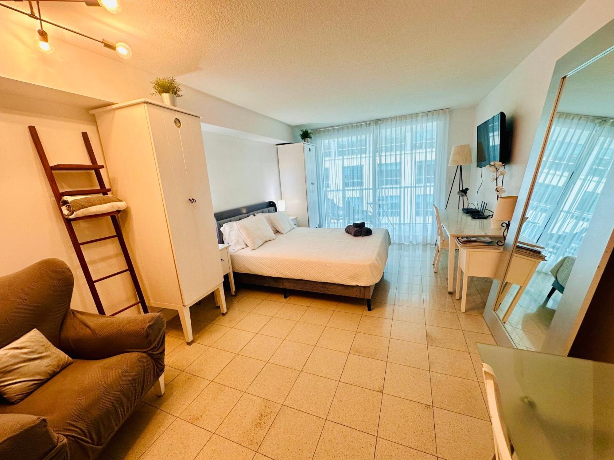 The At Brickell Club Apartment Miami