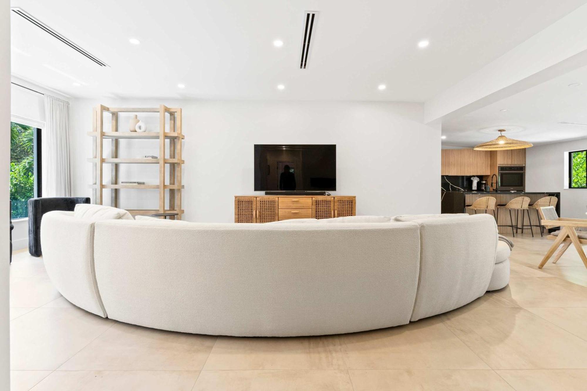 Casa Siesta- Hot Tub Gym And Modern Design Holiday home *