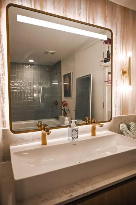 Magic Miami Amazing Balcony Ocean & City, View Pool,Spa Resort,Heart Of Downtown,Wow!