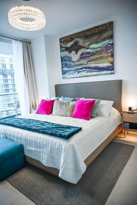 Magic Miami Amazing Balcony Ocean & City, View Pool,Spa Resort,Heart Of Downtown,Wow! Apartment