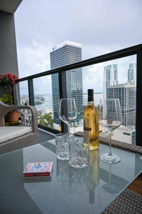 Magic Miami Amazing Balcony Ocean & City, View Pool,Spa Resort,Heart Of Downtown,Wow! Apartment